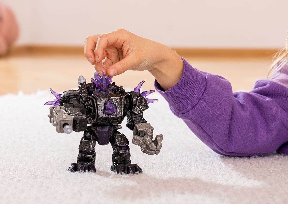 Master Robot des Ténèbres Avec Mini Creature