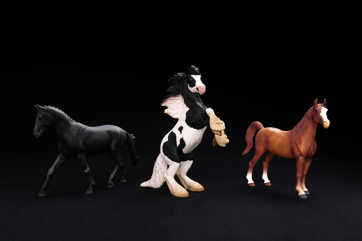 Onze verzamelpaarden op schaal 1:12 vormen een topcollectie voor paardenliefhebbers.