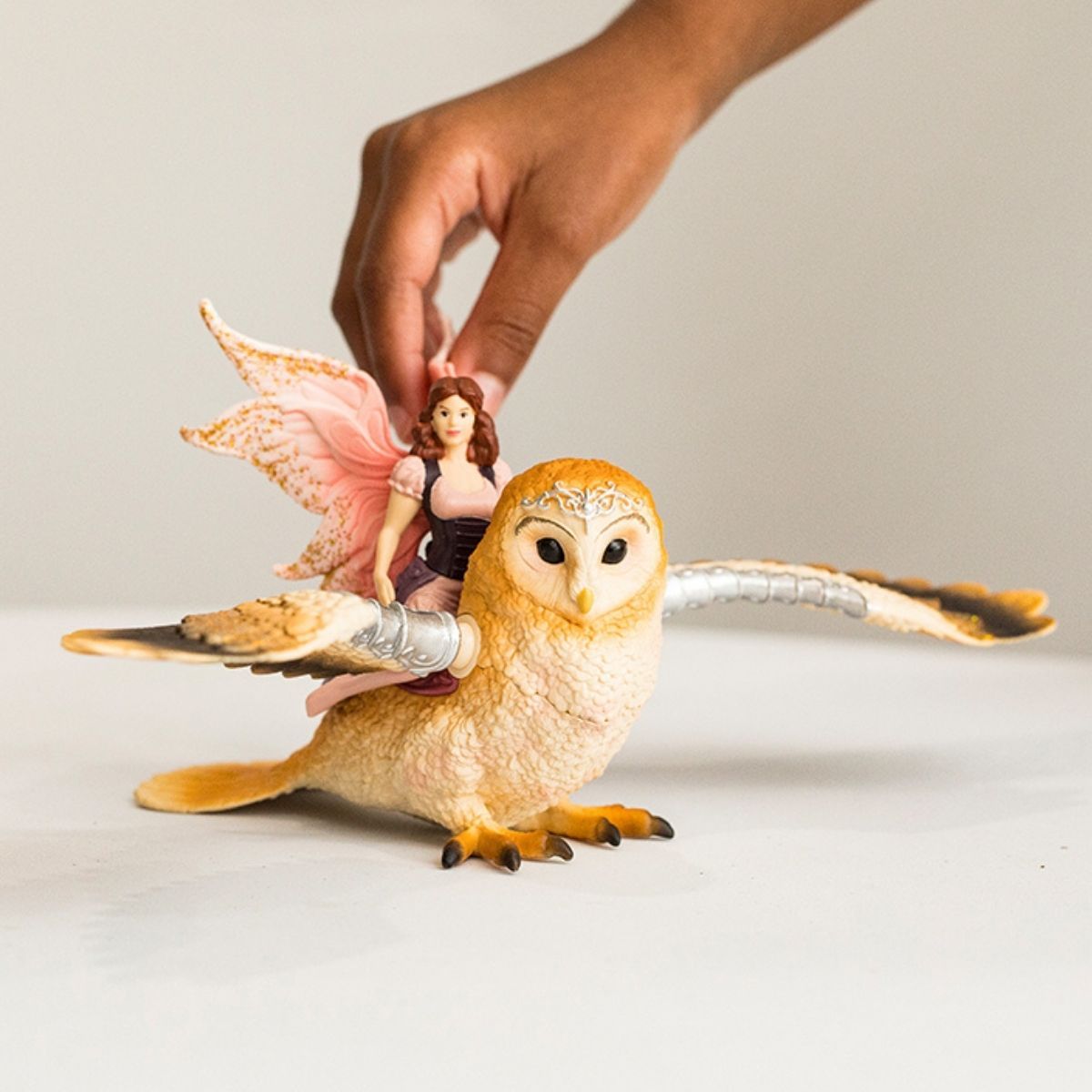 Elfe sur chouette scintillante